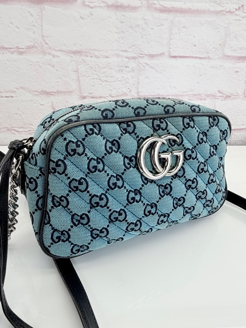 Gucci Blue GG Supreme Canvas Crossbody with Black Leather Trim - Picture 2 of 16